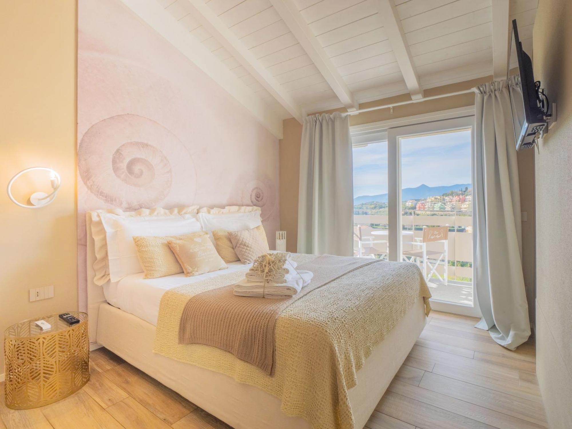 Agriturismo Terre Degli Angeli ปิเอตราลิกูเร ภายนอก รูปภาพ